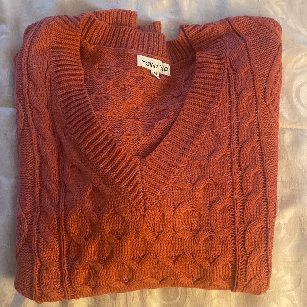 Main Strip Rust V-Neck Sweater